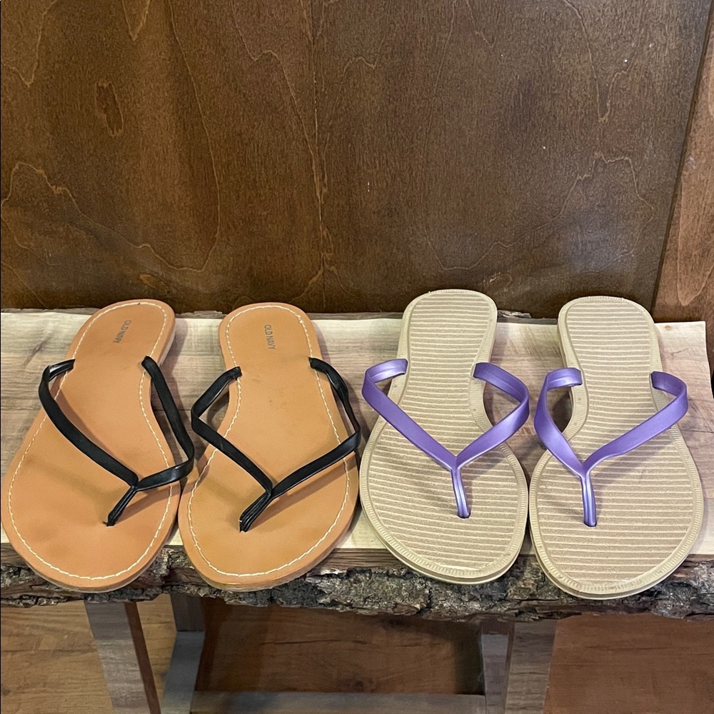 Women's Black and Purple Flip Flops